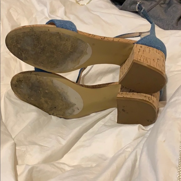 Shoes - Picture 4 of 5